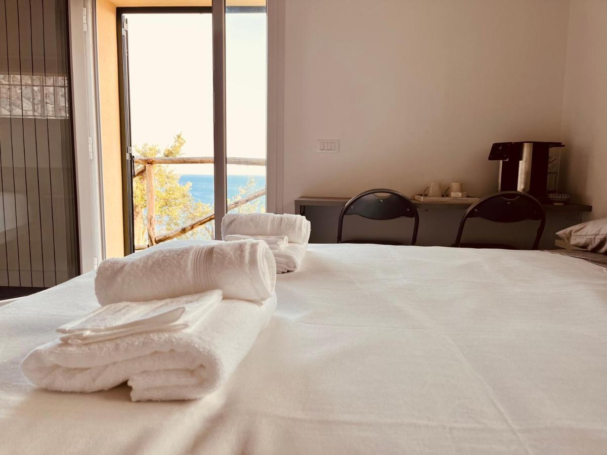 Eufonia Del Mare Hotel Finale Ligure Bagian luar foto